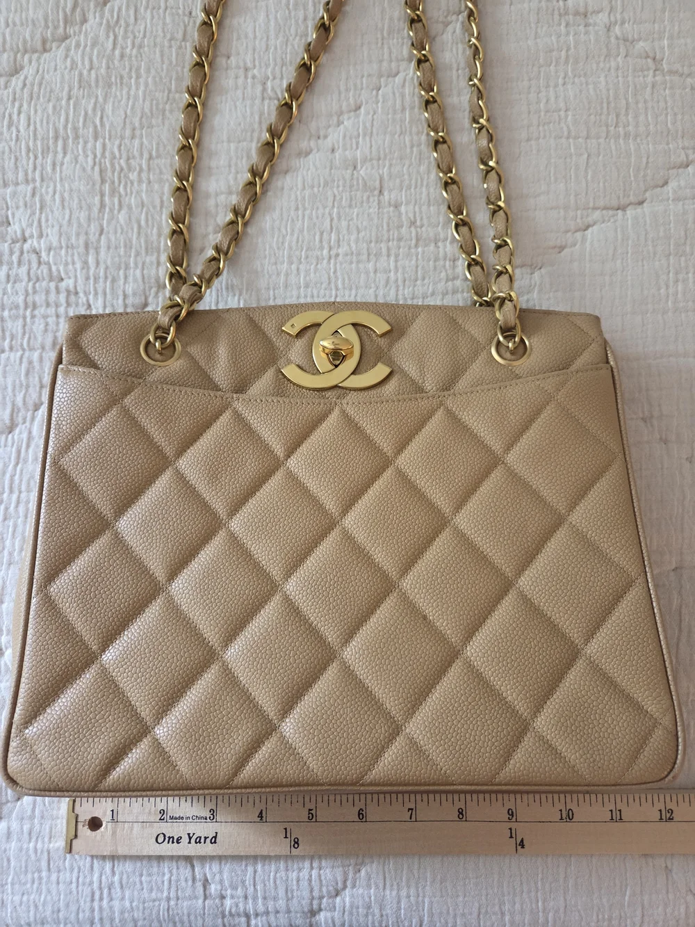 Chanel CAVIAR JUMBO CC TURNLOCK SHOPPER *MINT*